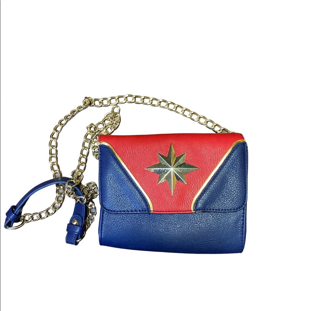 Captain Marvel Bioworld Purse